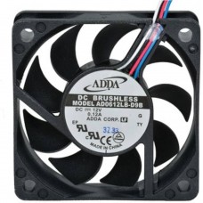 Fan 12V 60x60x15mm 4-pins CABO 330mm do centro da fan / fora da fan 305mm Fan 12V 60x60x15mm 4-pins CABO 330mm do centro da fan / fora da fan 305mm